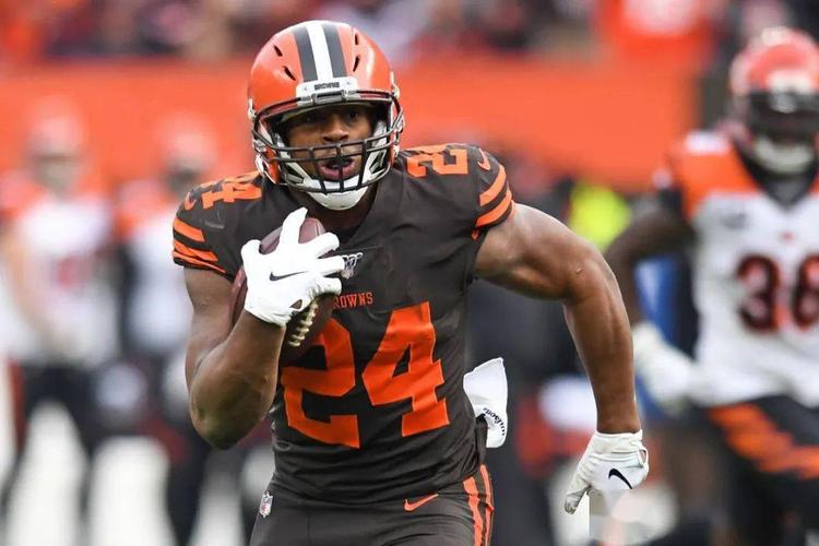 奥科吉：我每天都保持相同状态 准备好上场 不上场也一样支持队友