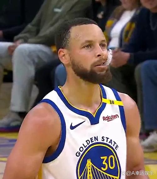 指望库里回归能改变勇士的命运 说好听点是乐观 说难听点则是妄想