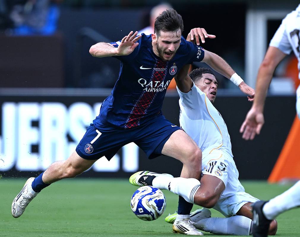 姆巴佩：恩里克对足球有深刻理解，遗憾的是只与他共事了一个赛季