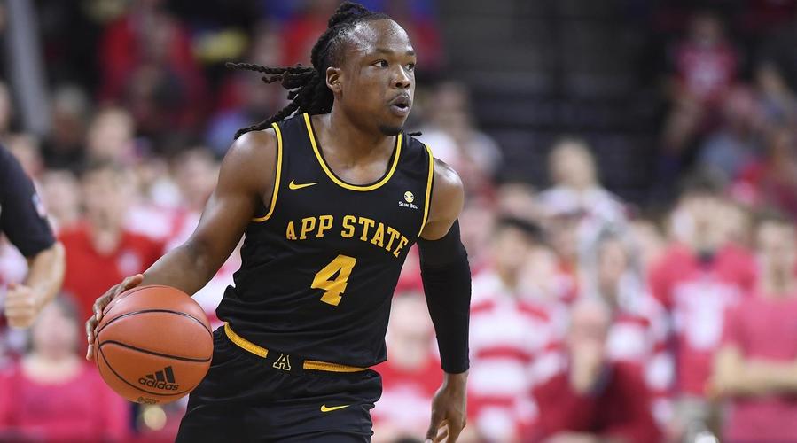 J.Cole第3次打职业!此前非洲联赛场均1.7分 加拿大联赛场均2.4分