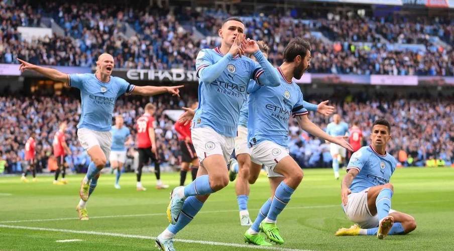 默森：曼城对利物浦的胜负可能取决于边路，我看好曼城获胜