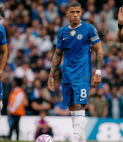 阿斯：恩佐渴望加盟皇马但蓝军要价破亿，罗德里不在皇马计划之中