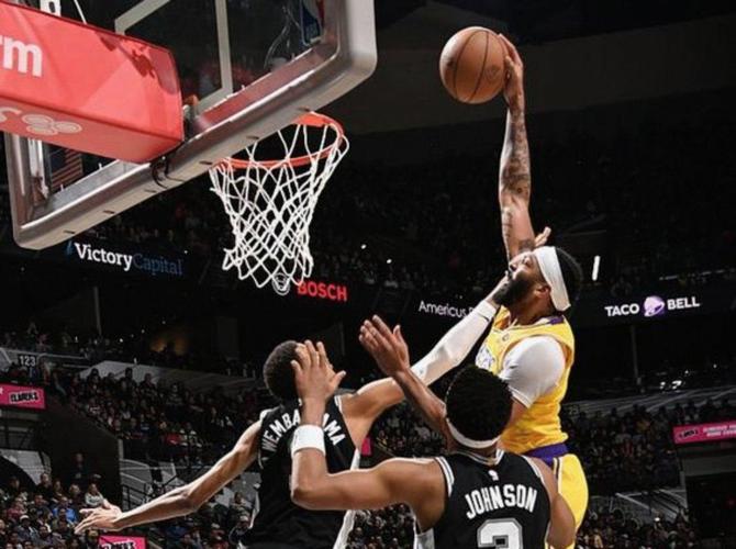 恐怖如斯!马刺过去七场比赛全部领先至少20+ 两场最大领先近40分