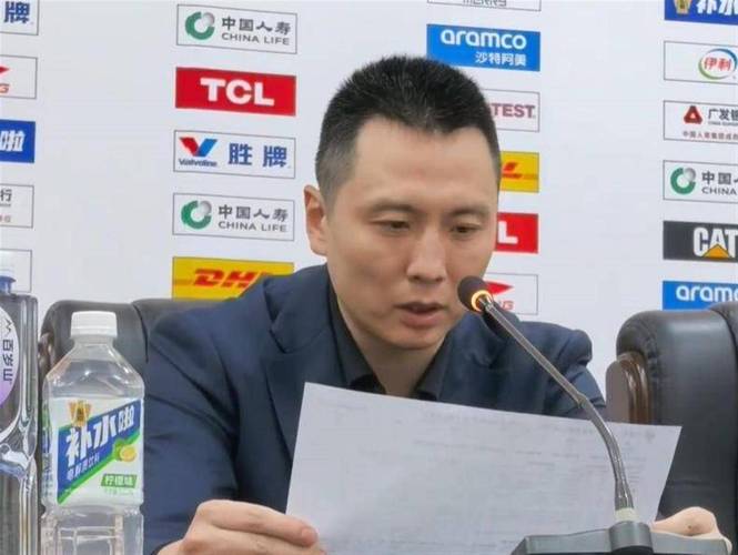 卢伟:我们还是先完成冲四目标 再视情况往上争取