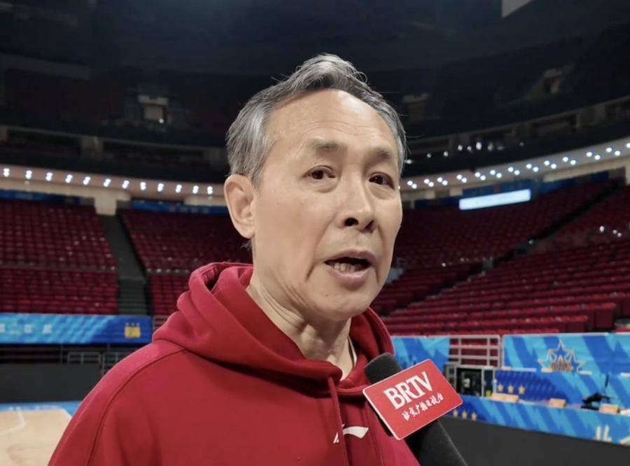 许利民：赵睿拉伤是新伤得养两周 曾凡博还比较严重还需要时日