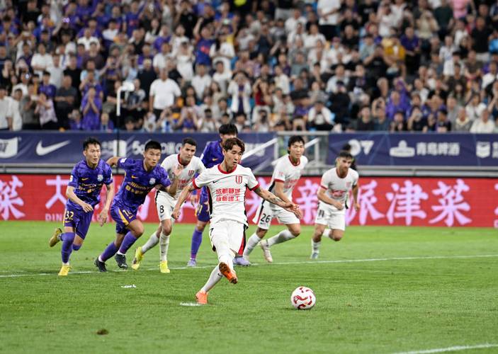 成都蓉城近12场中超都进球,是球队中超第二长的连续进球场次纪录