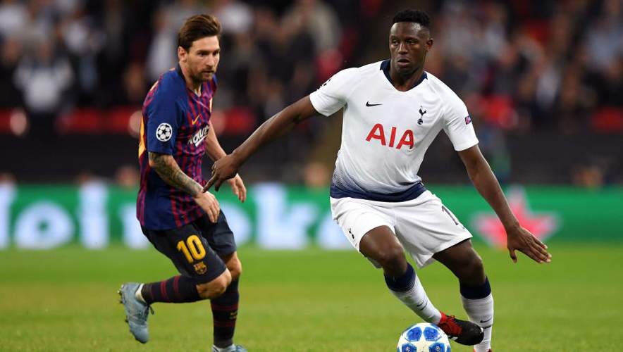 曾效力南安普顿和热刺,34岁肯尼亚中场万亚马宣布退役