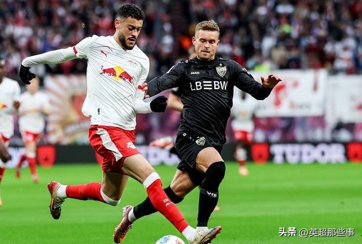 记者：药厂、莱比锡加入17岁小将德卡特争夺战，拜仁仍对其有意