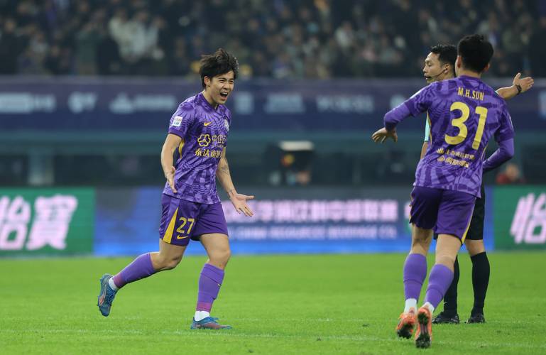 天津日报：面对申花，津门虎队的防线面临严峻的考验