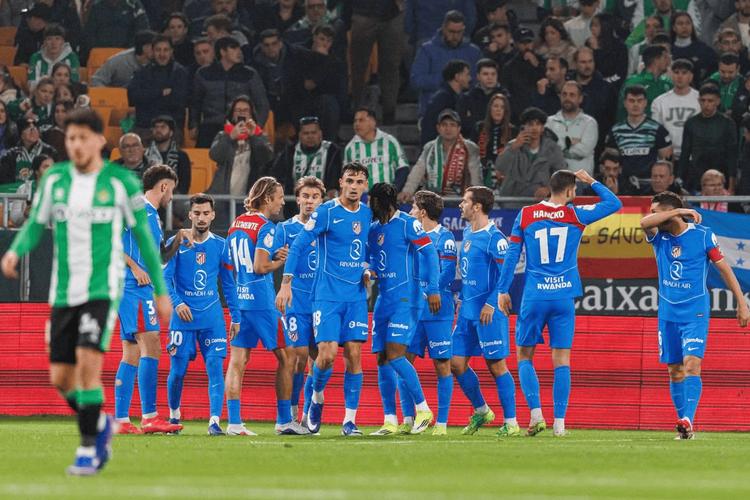 意甲彩经:佛罗伦萨客战告捷,拉齐奥需防平局