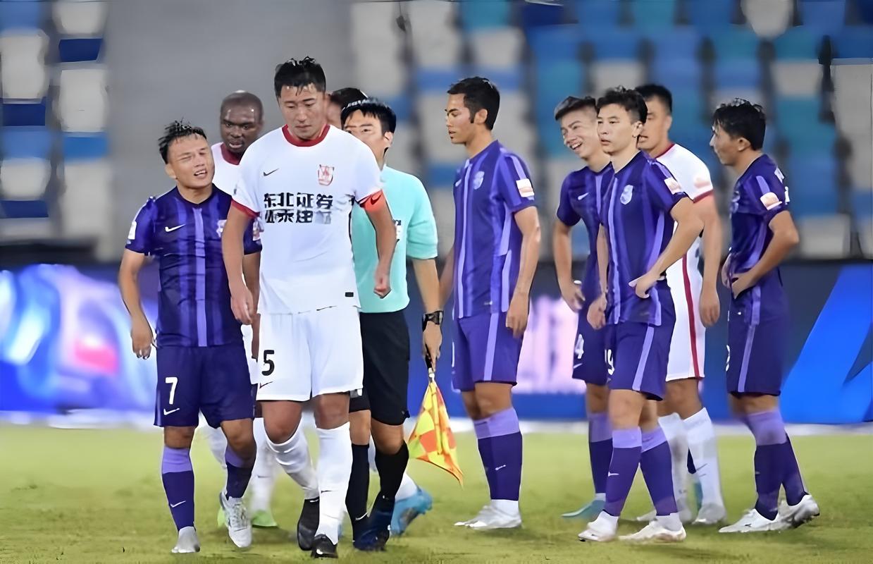 今晚报:申花和津门虎“残阵”对决,考验双方主教练的调整能力