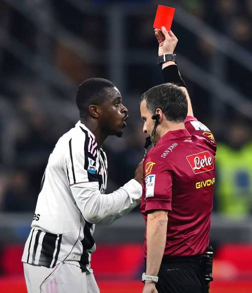 111岁高龄尤文球迷：球队输球时我就会换台，布冯不可触碰的偶像