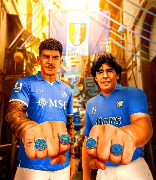 意媒：那不勒斯找卢卡库接班人，孔蒂的目标是小基恩和齐尔克泽