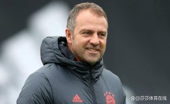 弗里克:我看到马丁先碰到球,所以我认为那不该是红牌