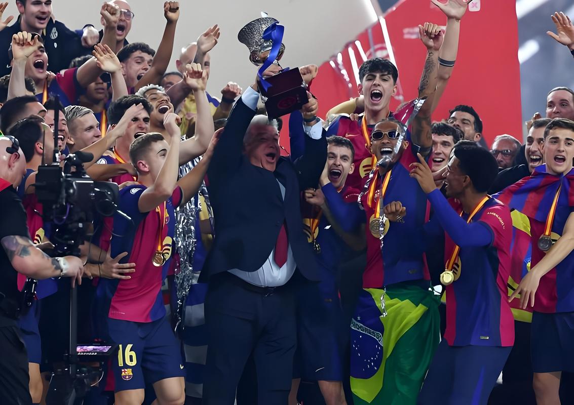 稳了?巴萨还剩8轮领先皇马7分,此前任何球队领先4分都最终夺冠