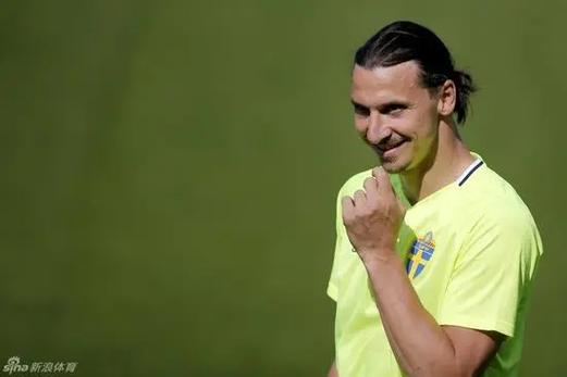 德转：A·伊布外租表现获得孔帕尼认可，可能回归担任左边锋替补