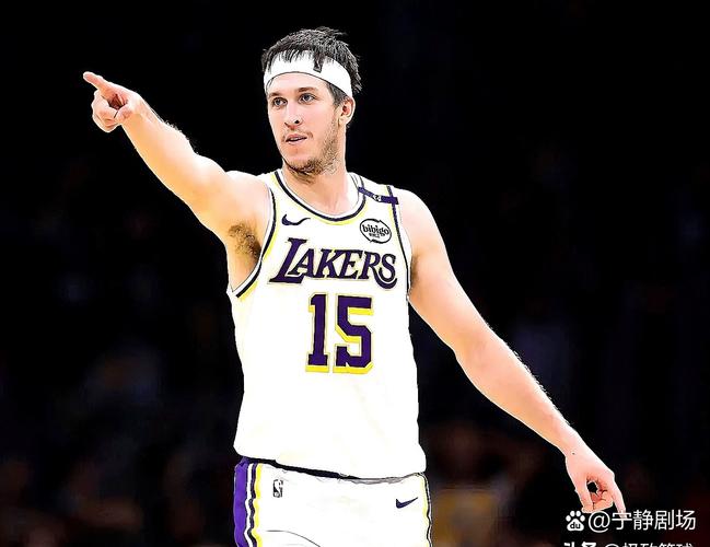 里夫斯生涯出战场次首次低于60场 赛季遭遇两次二级拉伤+两次小伤