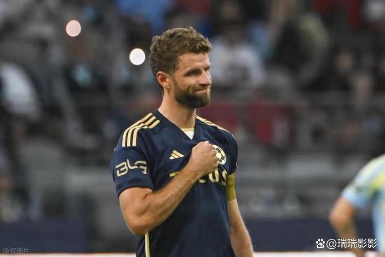 温哥华白浪主场3-2逆转波特兰,穆勒点射破门、伯哈尔特绝杀