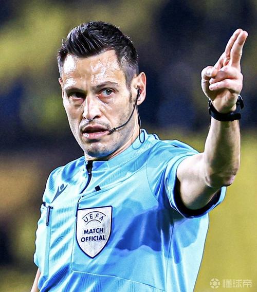葡体VS阿森纳裁判安排:德国裁判组执法,主裁判西伯特