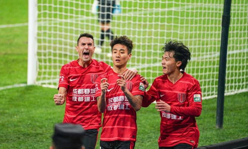 新鹏城vs三镇首发:4外援PK4外援!戴伟浚、姜至鹏先发,绍尔出战