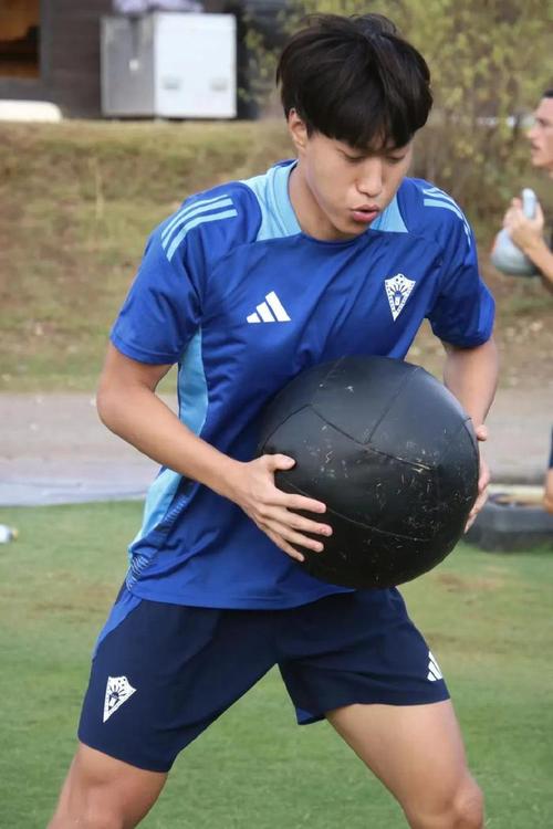 处子球！20岁杜月徵1v2单刀破门，朴镇燮乌龙助攻，铜梁龙1-0浙江