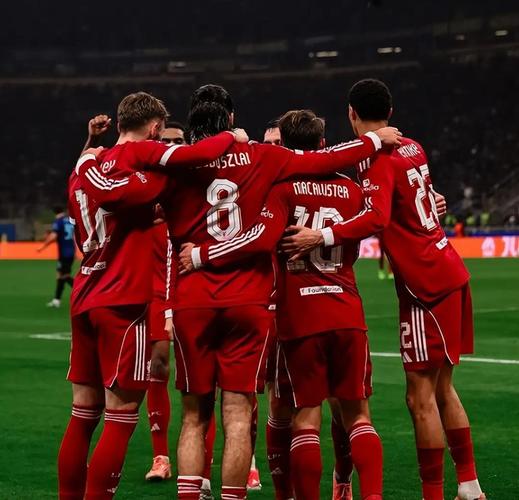 斯米切尔:利物浦面对巴黎有很强的动力,我们会寻求复仇