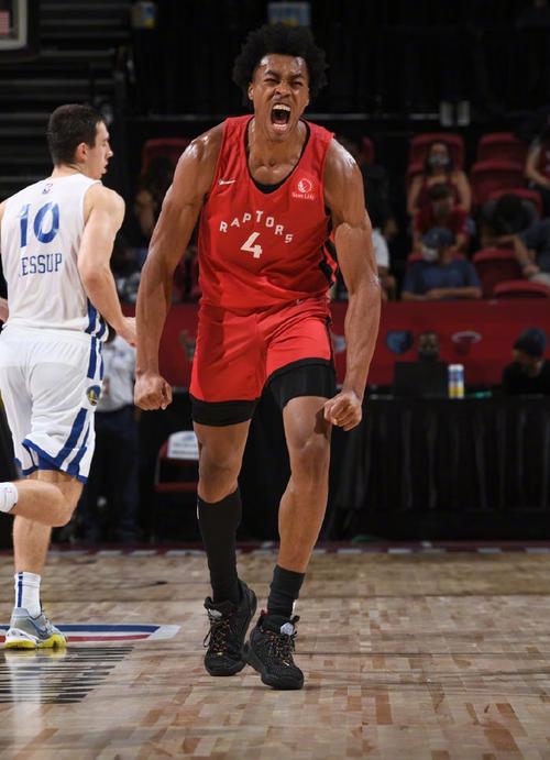 不理想!斯科蒂·巴恩斯14投5中拿10分6板8助有4失误 正负值-15