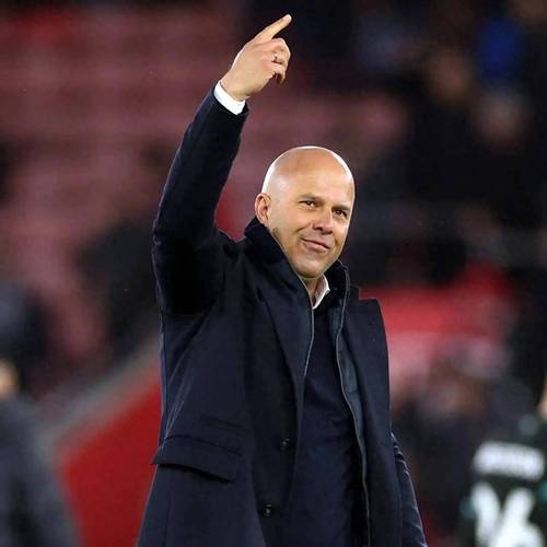 记者:斯洛特必须带领利物浦获得欧冠资格,他的未来将在今夏决定