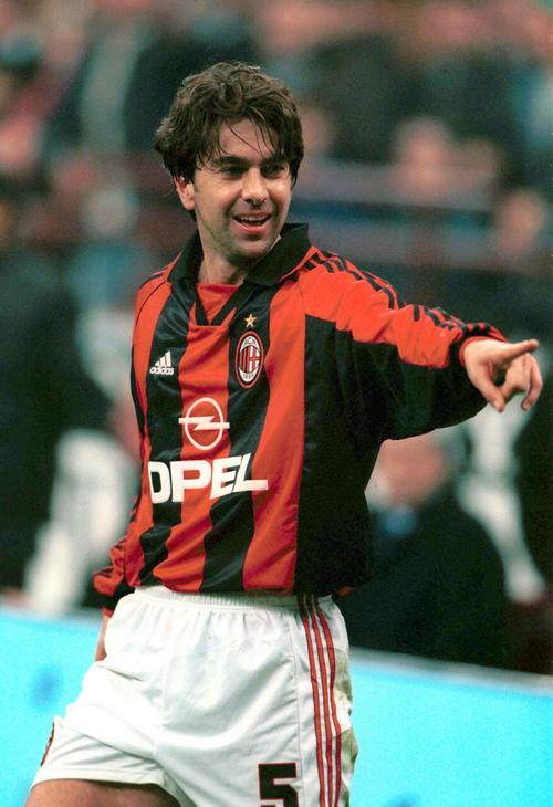 科斯塔库塔:很高兴我无需对阵小图拉姆,他不断冲刺会让对手拉伤