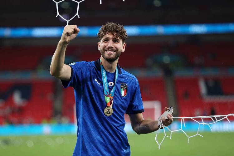 都体:洛卡特利将与尤文续约至2030年,年薪涨至400万欧