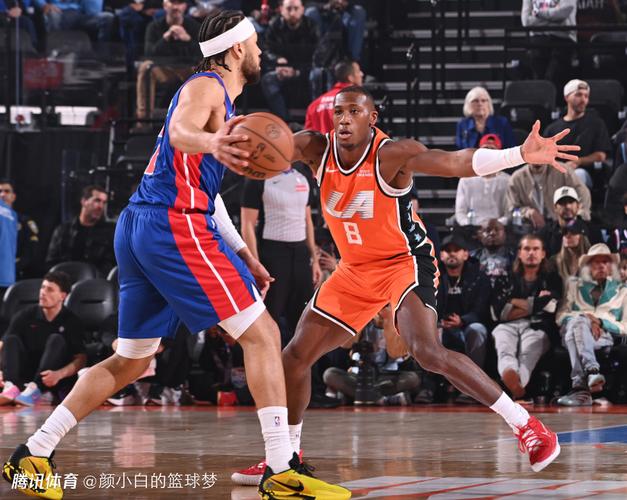 篮板怪!里斯生涯前9战抢下100+篮板 自1993年奥尼尔以来联盟最快