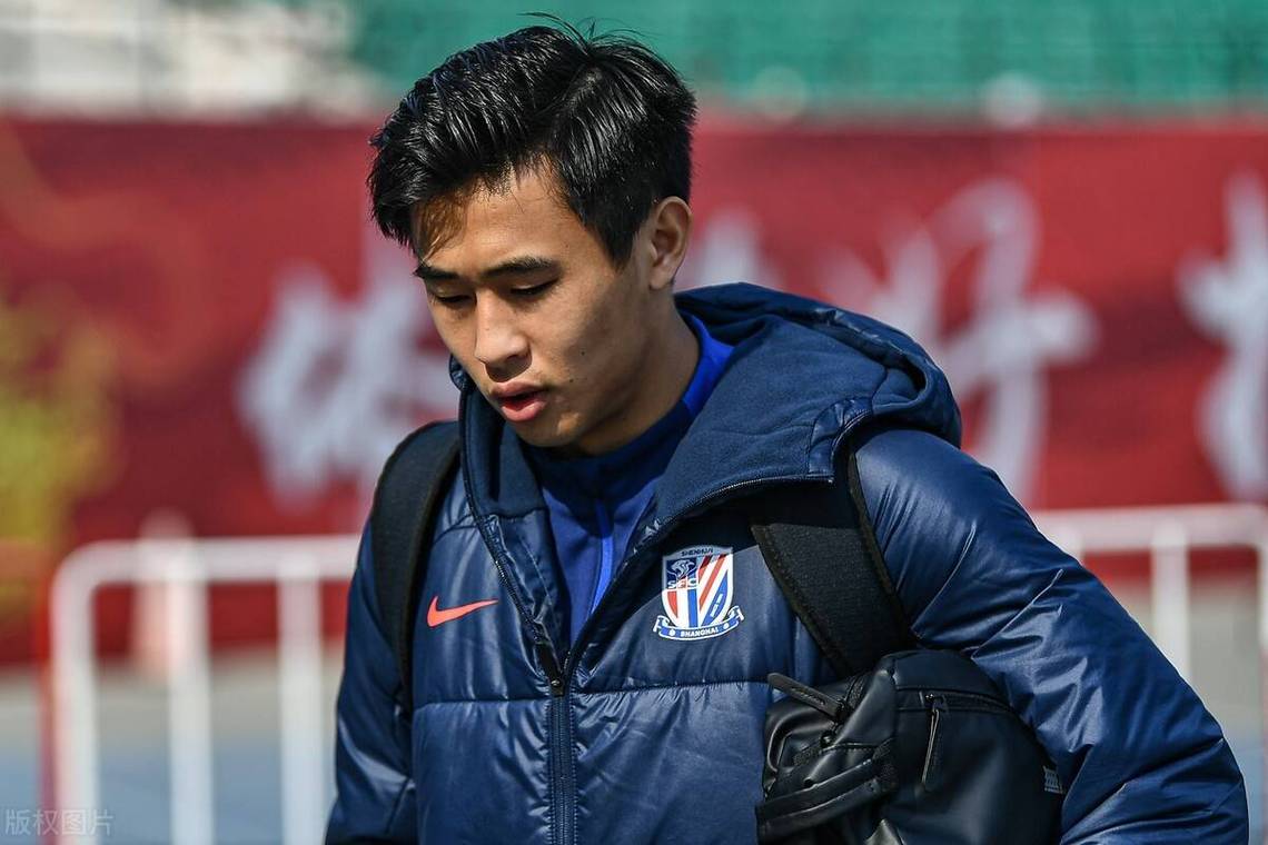 大胜三镇后戴伟浚混采区玩梗：我今天心情不好，只回答一个问题