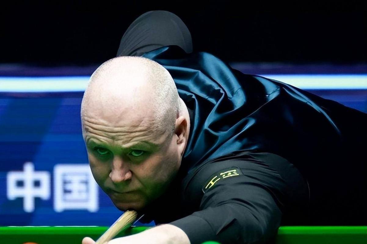 直播吧：裁判认定米特里策实施暴力行为将其罚下 面临停赛3场追罚