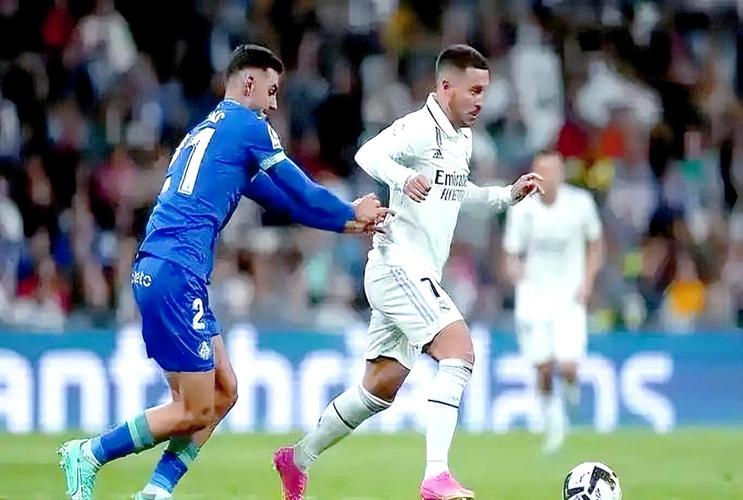 记者：皇马淡化引进罗德里可能性，引援需和出售球员相平衡