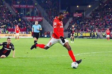 德天空:29岁翁达夫39场造36球,向斯图加特要求600万欧续约年薪