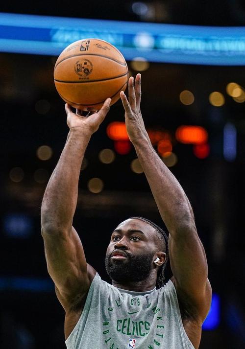 周最佳:SGA场均31.7分&率队3胜0负 杰伦·布朗场均31分5.5板