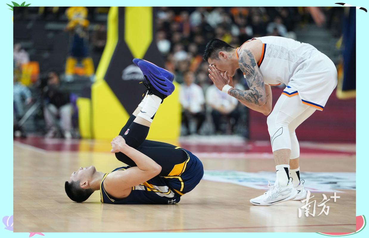 火力凶猛!卡马拉16中10&三分13中8砍30分 末节4犯&犯满离场