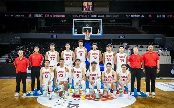 常规赛第35轮最佳阵容：贺希宁 约翰逊 胡金秋 林庭谦 杰曼