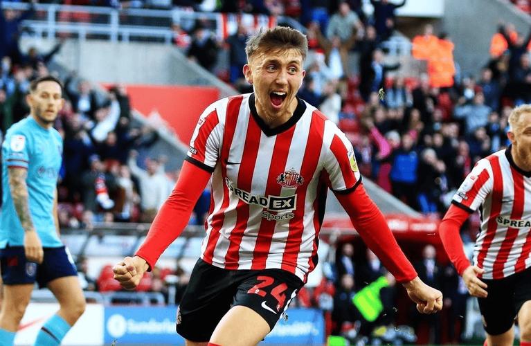 记者：切尔西考虑约6000万英镑报价桑德兰门将罗夫斯