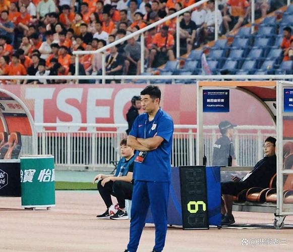 博主：泰山队将于周四下午乘高铁前往郑州，备战与河南队的联赛