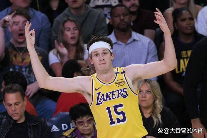 阿里纳斯：湖人给里夫斯2.4亿是作茧自缚 合理价格是1.45-1.8亿