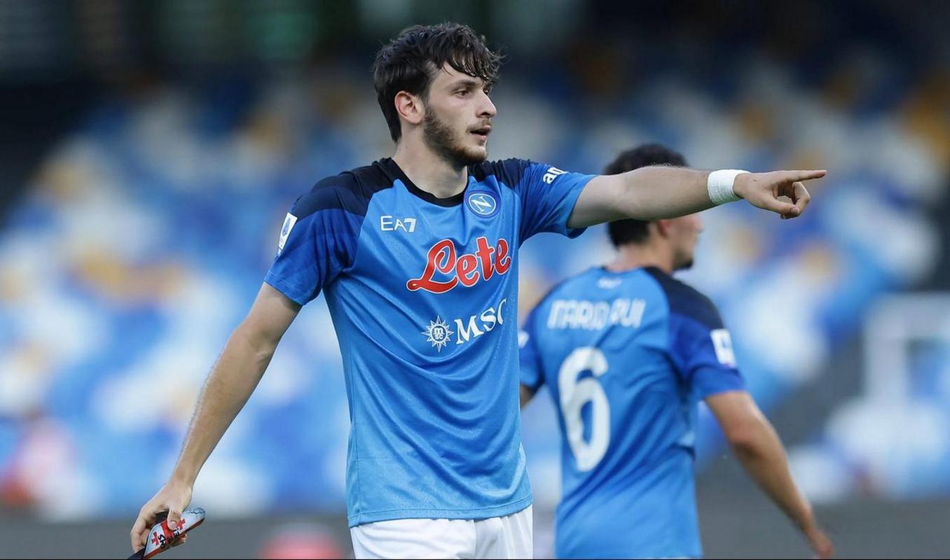 记者:那不勒斯将行使1650万欧元购买选项,正式签阿利松·桑托斯