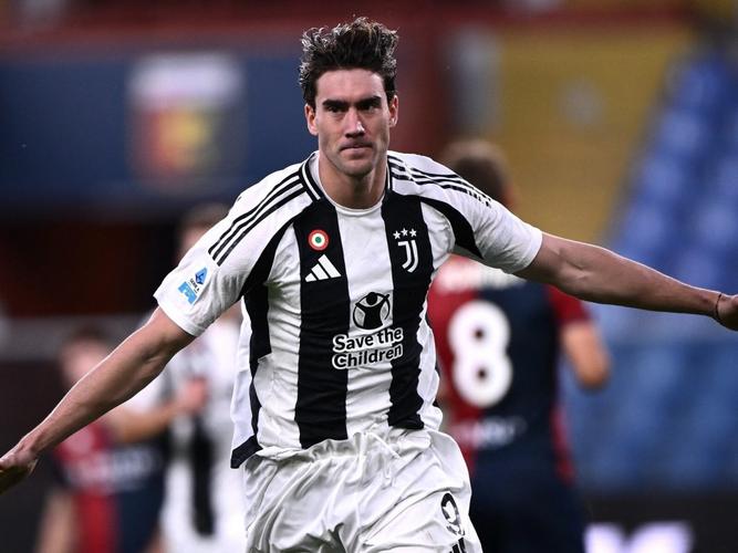 希望无大碍!弗拉霍维奇抵达尤文体检中心接受检查