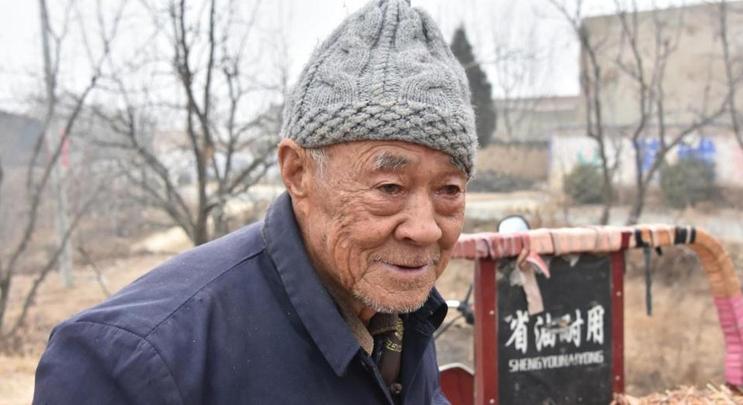 80岁老帅卢切斯库病情危重，专家：像满是破洞的衣服，已难以修补