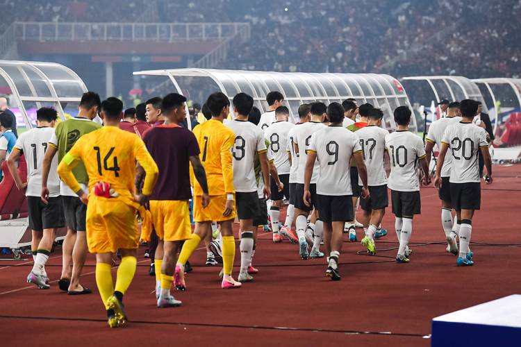 重伤无缘今夏世界杯！官方：25岁美国国脚前锋阿杰芒跟腱断裂