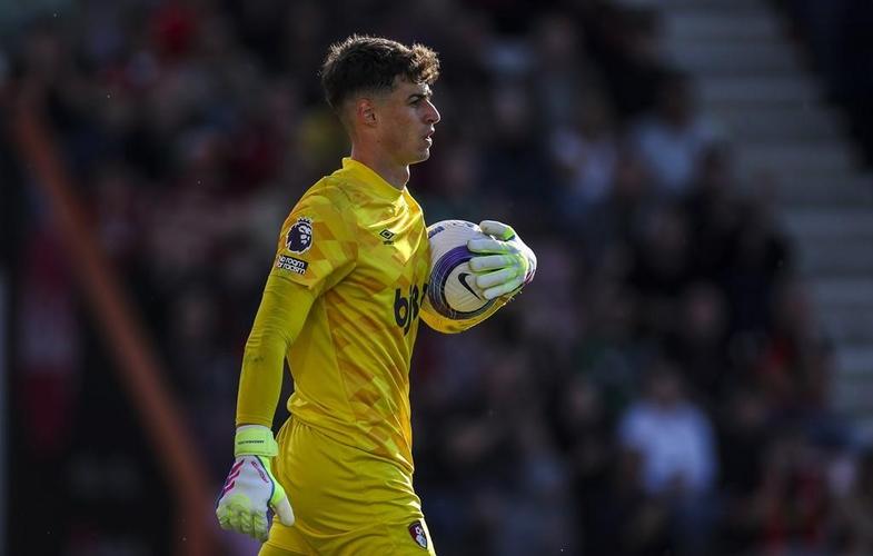 达伦·本特：这个赛季我不想再看到凯帕了，拉亚必须踢满每一分钟