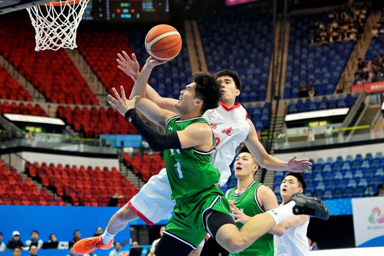 沈阳日报：力克福建男篮拿下两连胜 辽篮新阵磨合渐入佳境