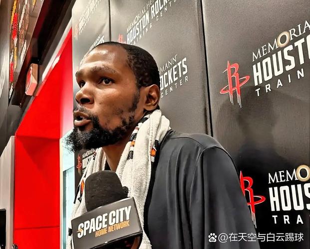 杜兰特谈7连胜:不能自满 一旦季后赛开始我们将只专注于对手