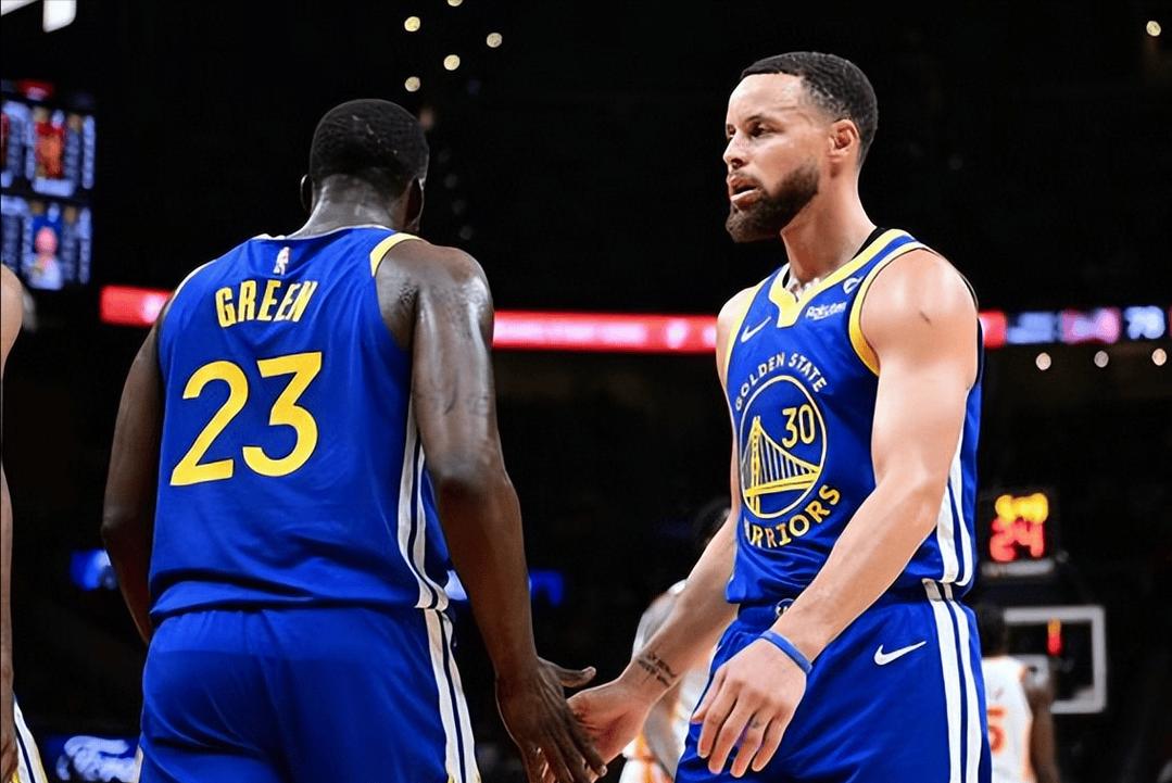 拓媒:想赢球得看球员搭配 主帅只占10% 勇士伤大将科尔也没辙