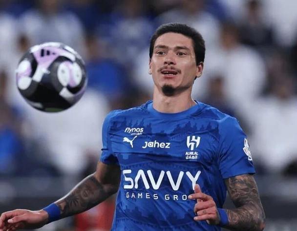 记者:尤文不打算继续推进努涅斯转会谈判,球员希望留在沙特